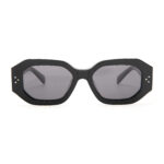 GV 704 Black
